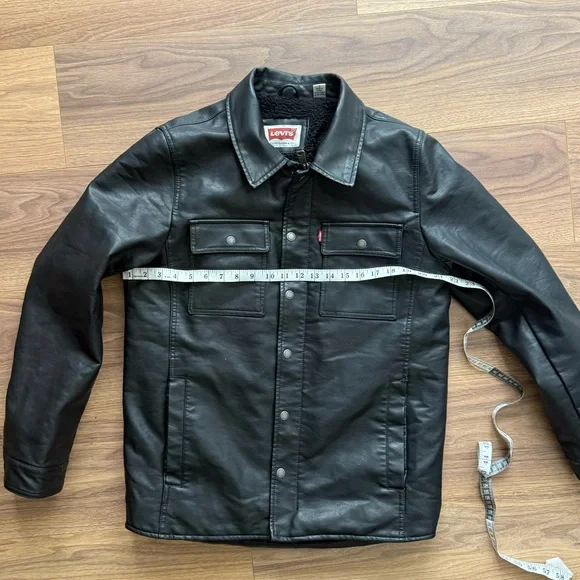 Levis Faux Black Leather Sherpa Lined Trucker Jacket Men’s Small -Levi Red Label - Picture 14 of 16
